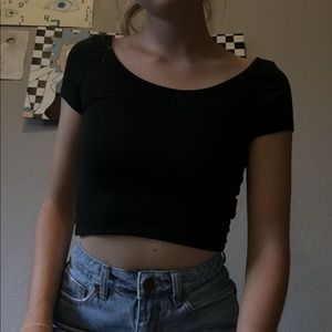 🍉LA Hearts🍉 Plain Cropped Black Tee